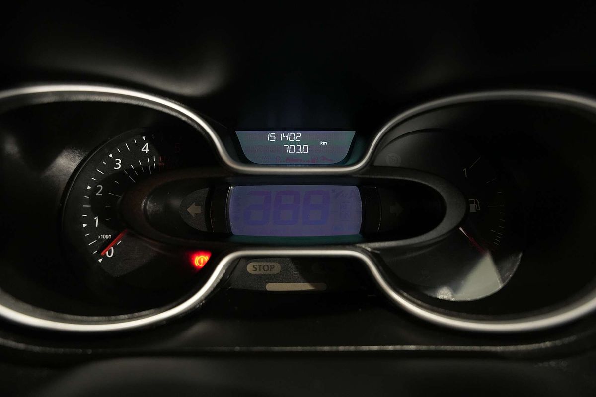 2021 Mitsubishi Express GLX SN SWB