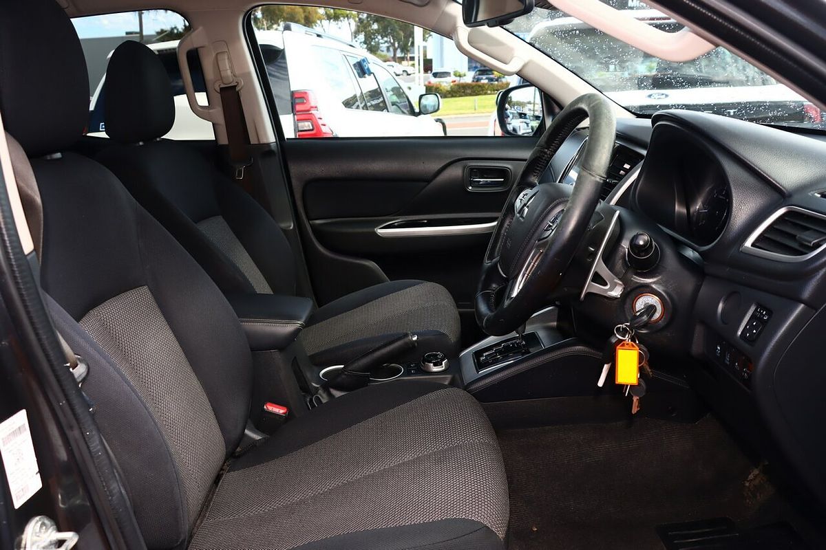 2019 Mitsubishi Triton GLS MR 4X4