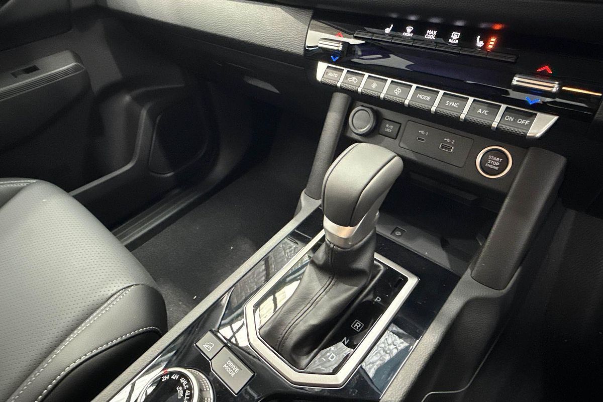 2025 Mitsubishi Triton GLS MV 4X4