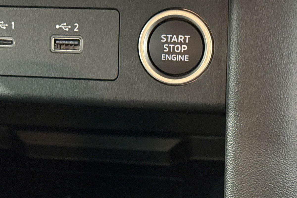 2025 Mitsubishi Triton GLS MV 4X4