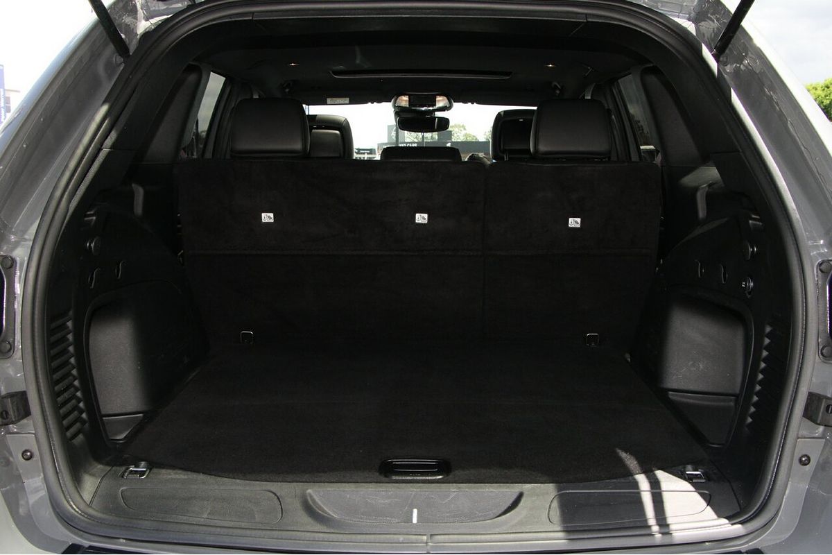 2021 Jeep Grand Cherokee Night Eagle WK