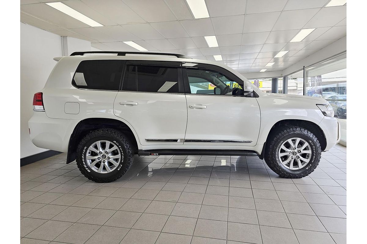 2018 Toyota Landcruiser Sahara VDJ200R