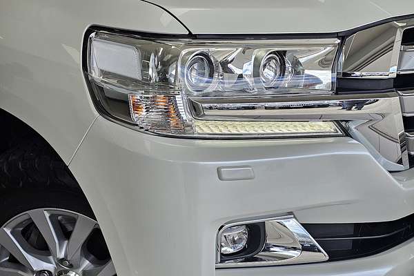 2018 Toyota Landcruiser Sahara VDJ200R