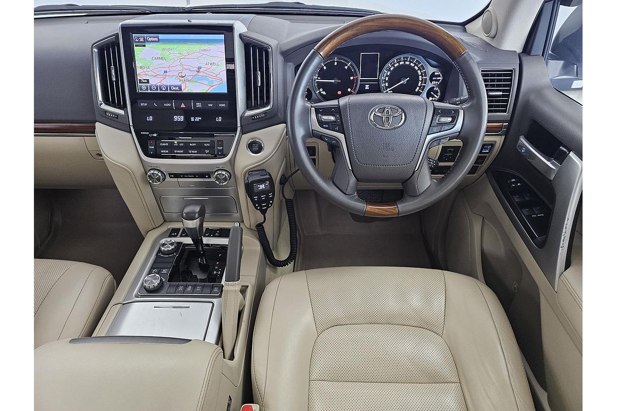 2018 Toyota Landcruiser Sahara VDJ200R