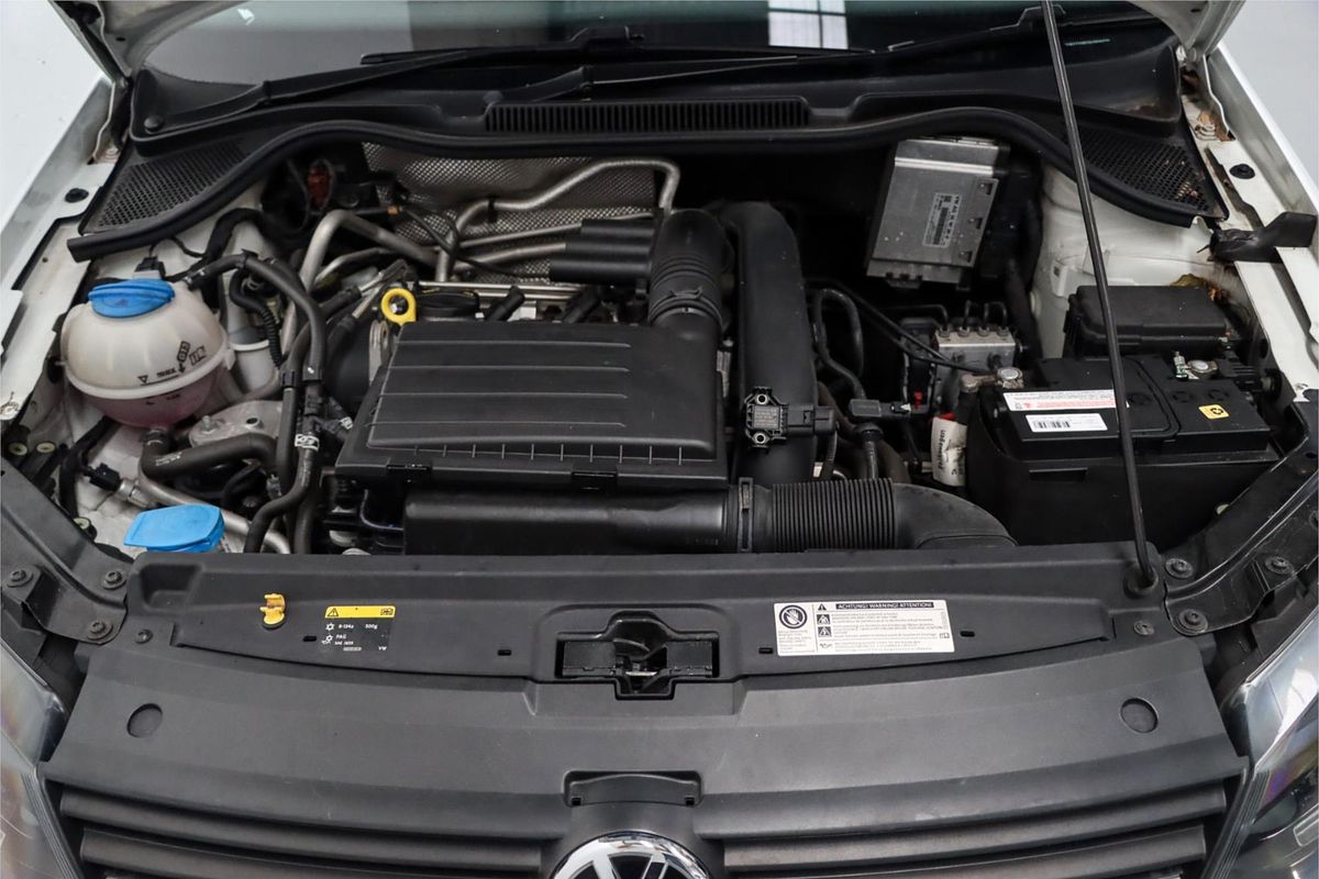 2015 Volkswagen Polo 66TSI Trendline 6R