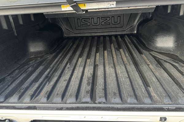 2022 Isuzu D-MAX X-TERRAIN