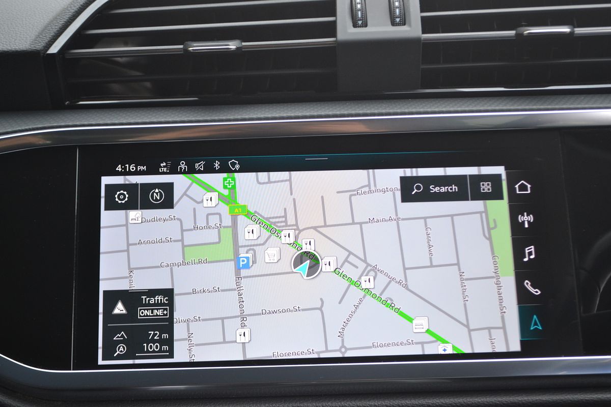 2023 Audi Q3 35 TFSI S line F3