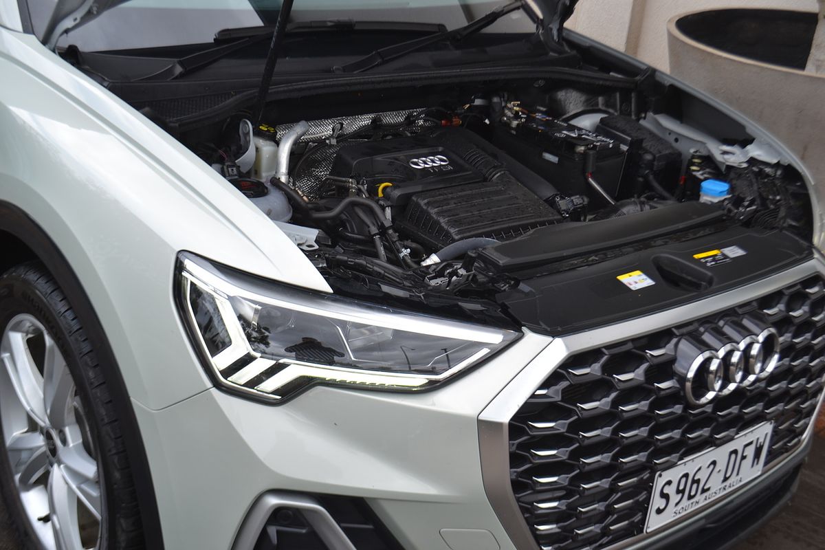 2023 Audi Q3 35 TFSI S line F3