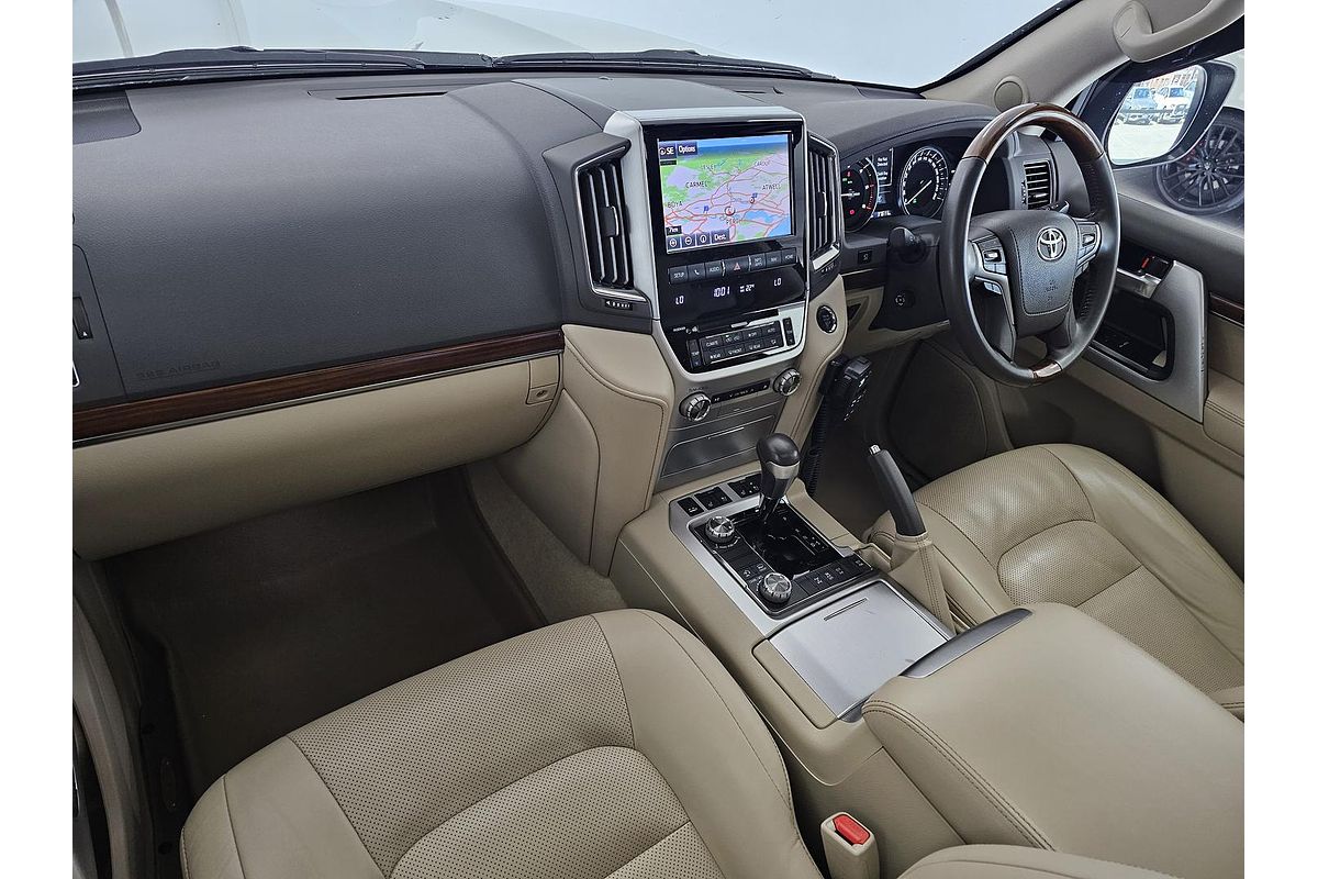 2018 Toyota Landcruiser Sahara VDJ200R