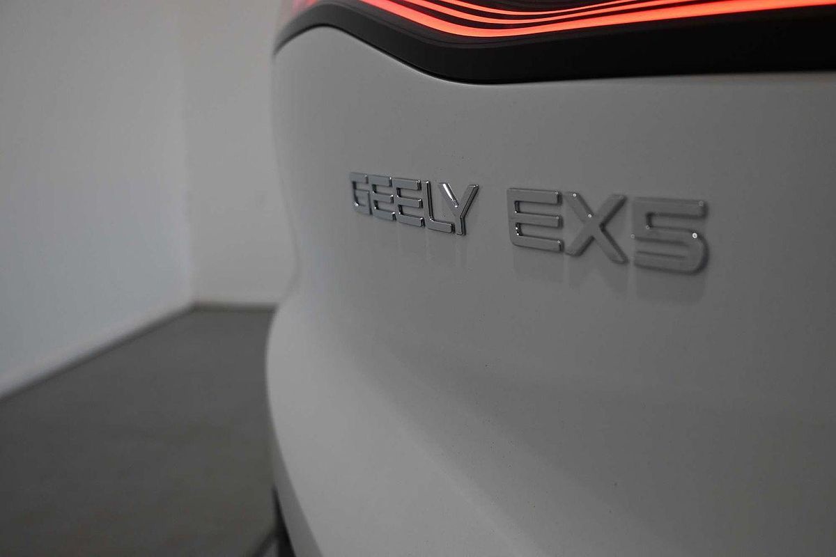 2025 Geely EX5 Inspire E245