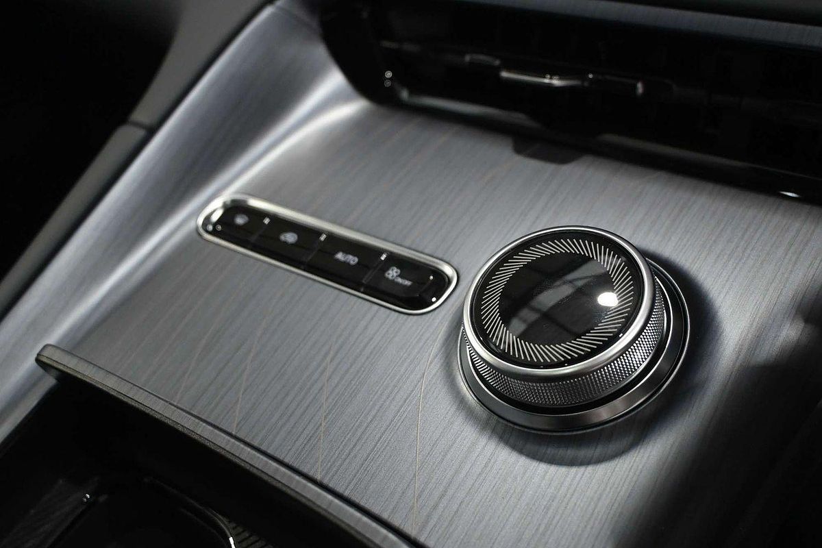 2025 Geely EX5 Inspire E245