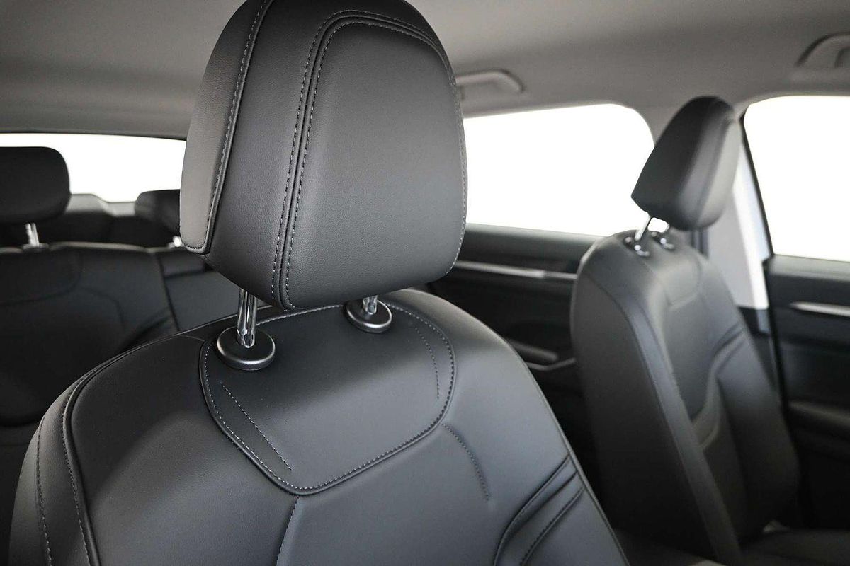 2025 GWM Haval H6 Lux Hybrid B01