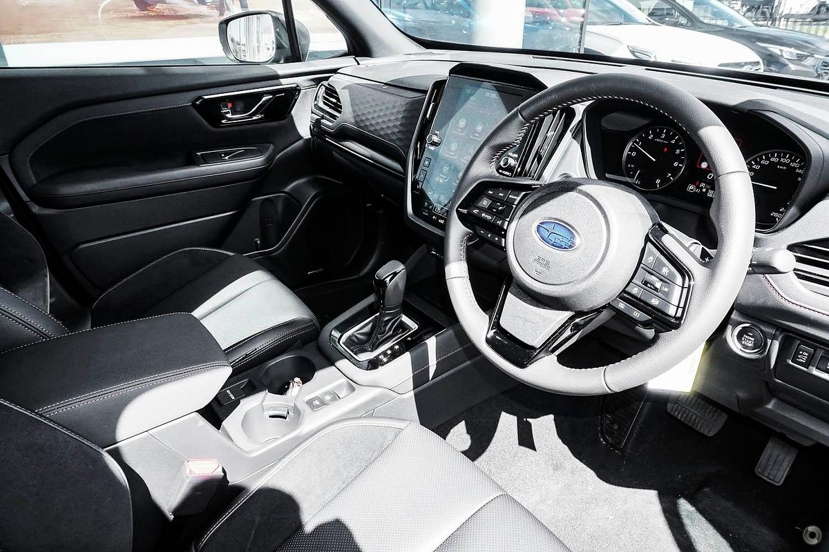 2025 Subaru Forester Touring S6