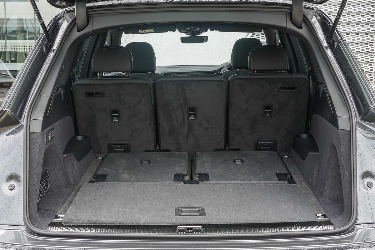 2024 Audi Q7 55 TFSI S line 4M