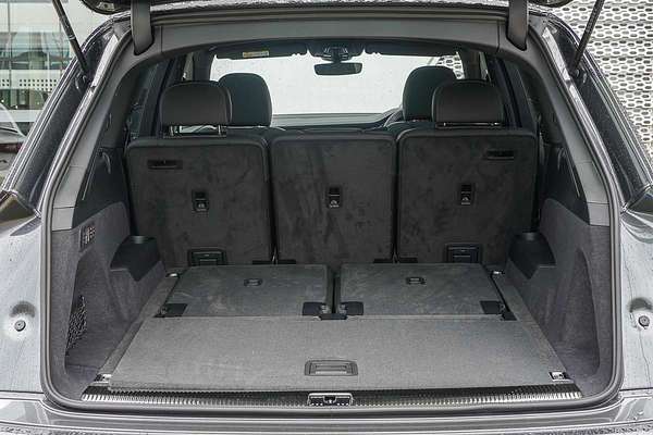 2024 Audi Q7 55 TFSI S line 4M