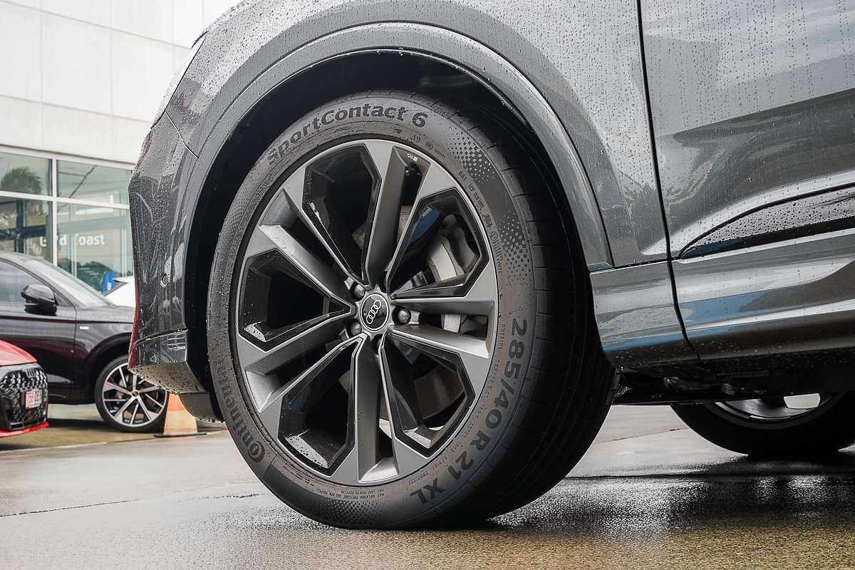 2024 Audi Q7 55 TFSI S line 4M