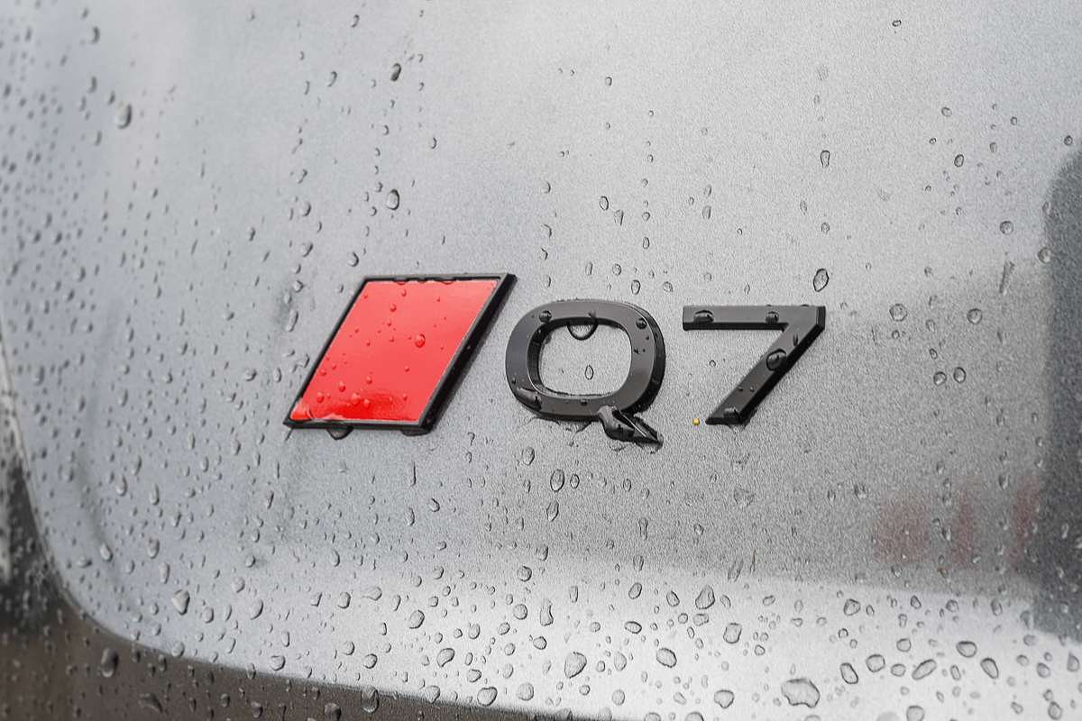 2024 Audi Q7 55 TFSI S line 4M