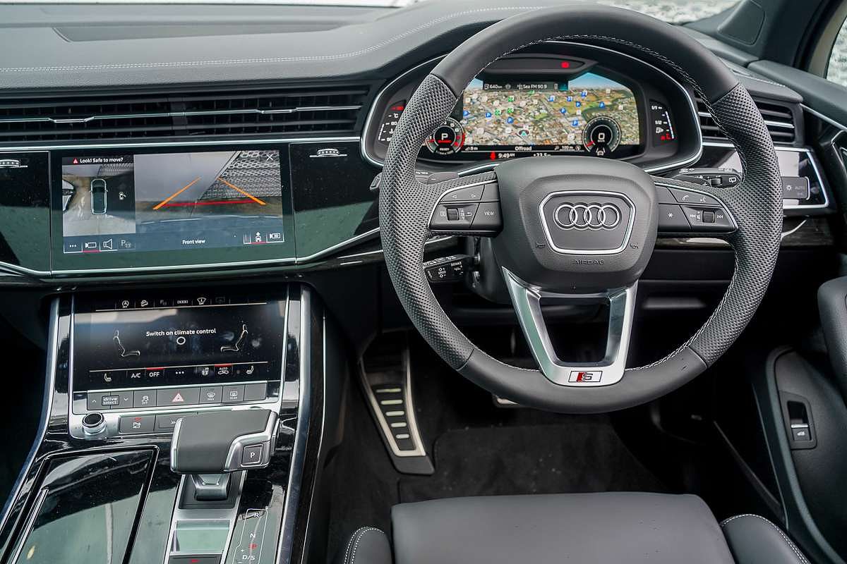 2024 Audi Q7 55 TFSI S line 4M