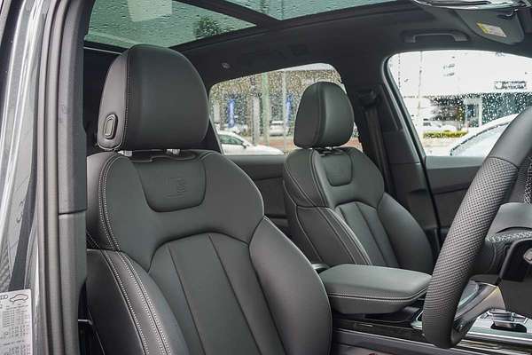 2024 Audi Q7 55 TFSI S line 4M