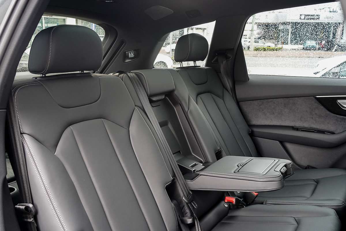 2024 Audi Q7 55 TFSI S line 4M