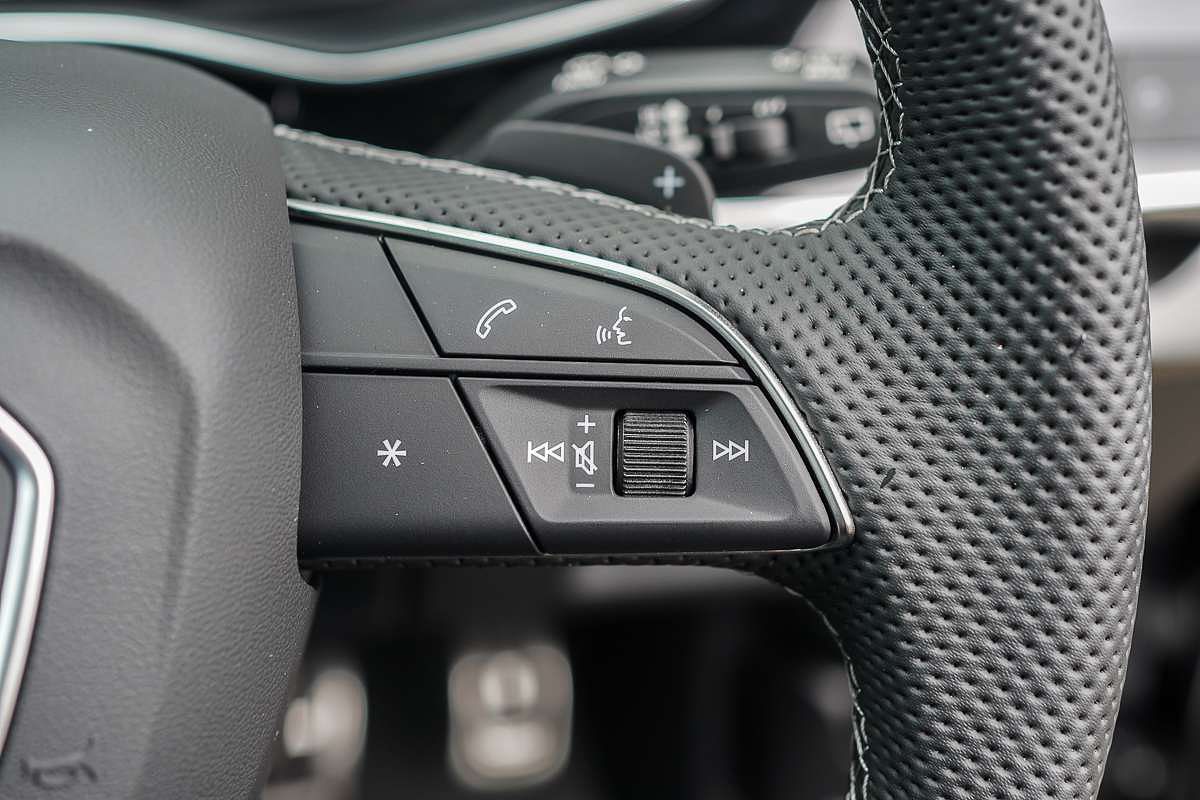 2024 Audi Q7 55 TFSI S line 4M