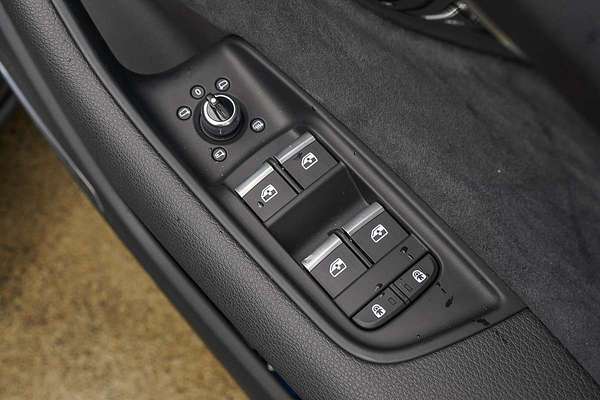 2024 Audi Q7 55 TFSI S line 4M