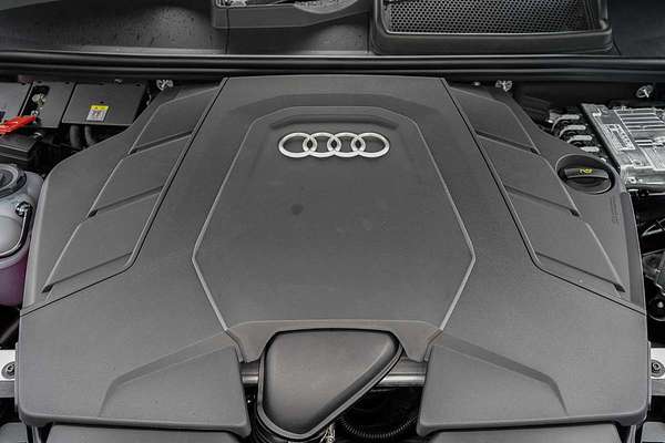 2024 Audi Q7 55 TFSI S line 4M