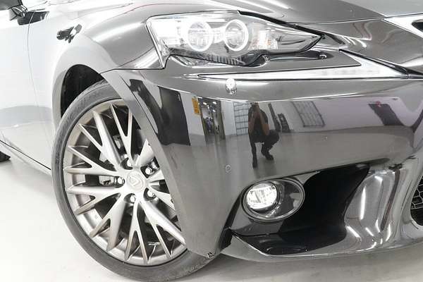 2015 Lexus IS IS300h Luxury AVE30R