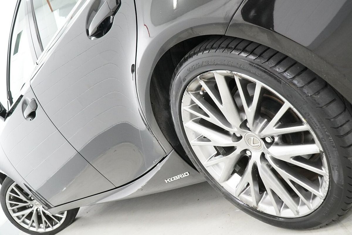 2015 Lexus IS IS300h Luxury AVE30R