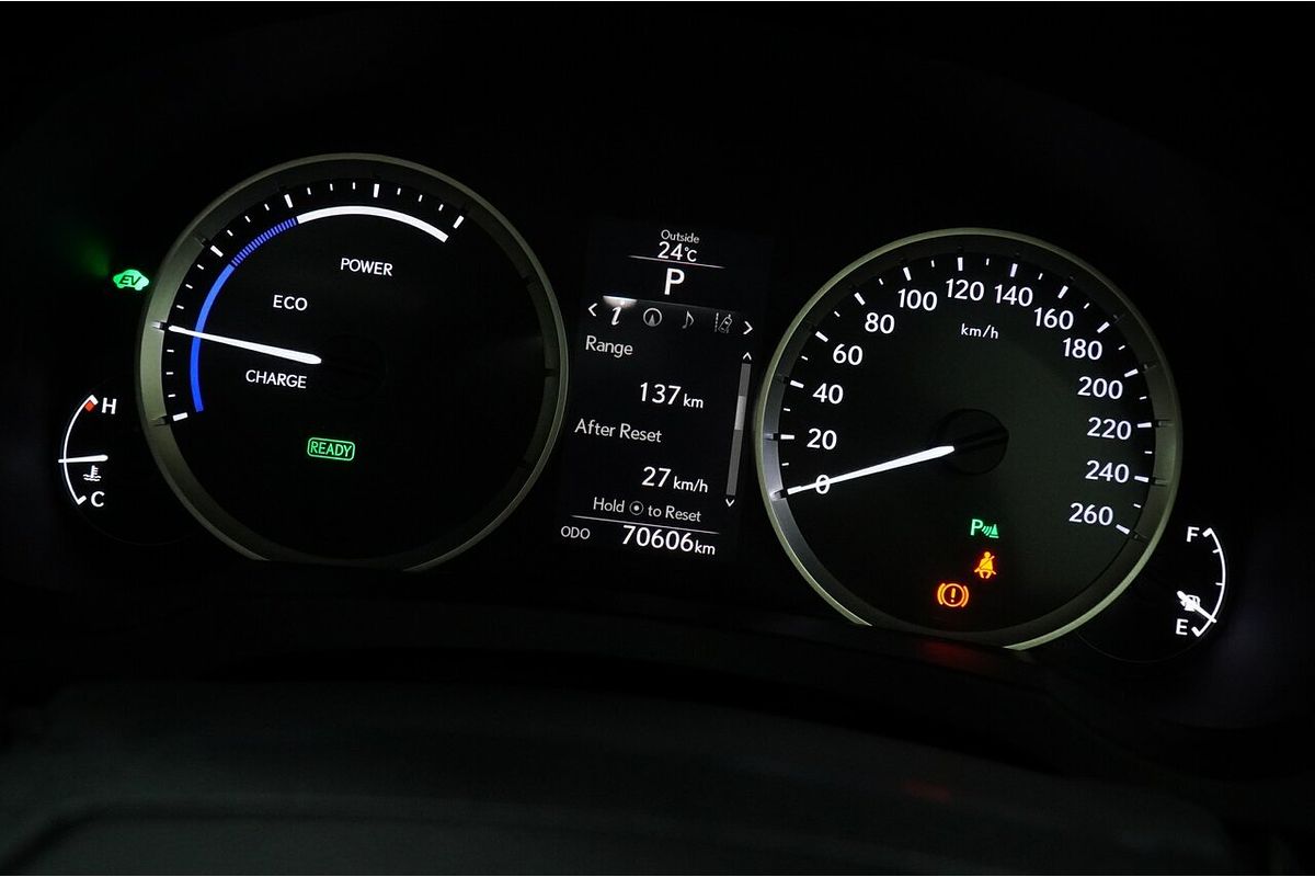 2015 Lexus IS IS300h Luxury AVE30R