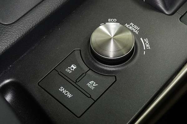 2015 Lexus IS IS300h Luxury AVE30R