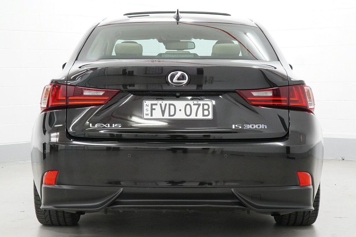 2015 Lexus IS IS300h Luxury AVE30R