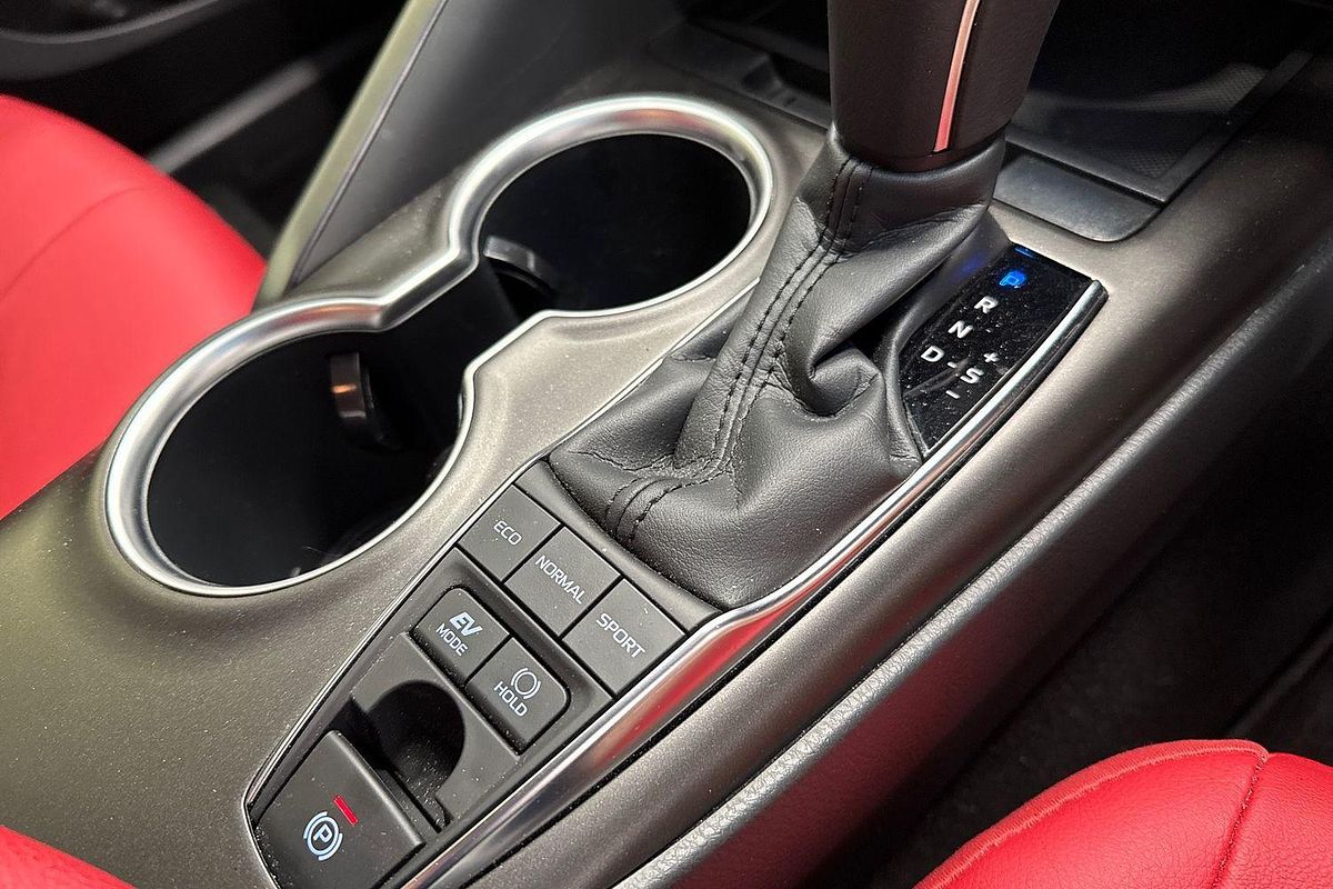 2023 Toyota Camry SX AXVH70R