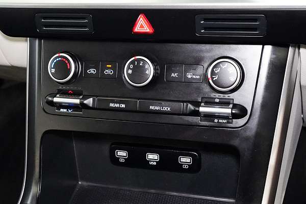 2022 Kia Carnival S KA4