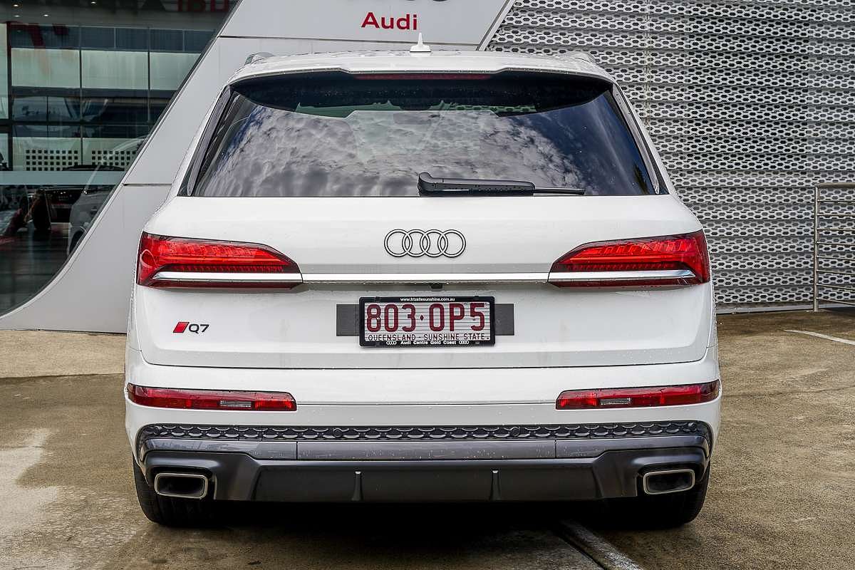 2024 Audi Q7 55 TFSI S line 4M