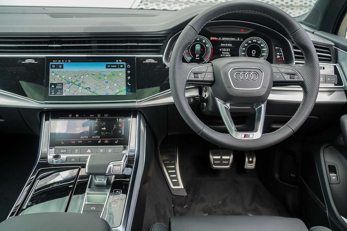 2024 Audi Q7 55 TFSI S line 4M