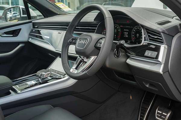 2024 Audi Q7 55 TFSI S line 4M