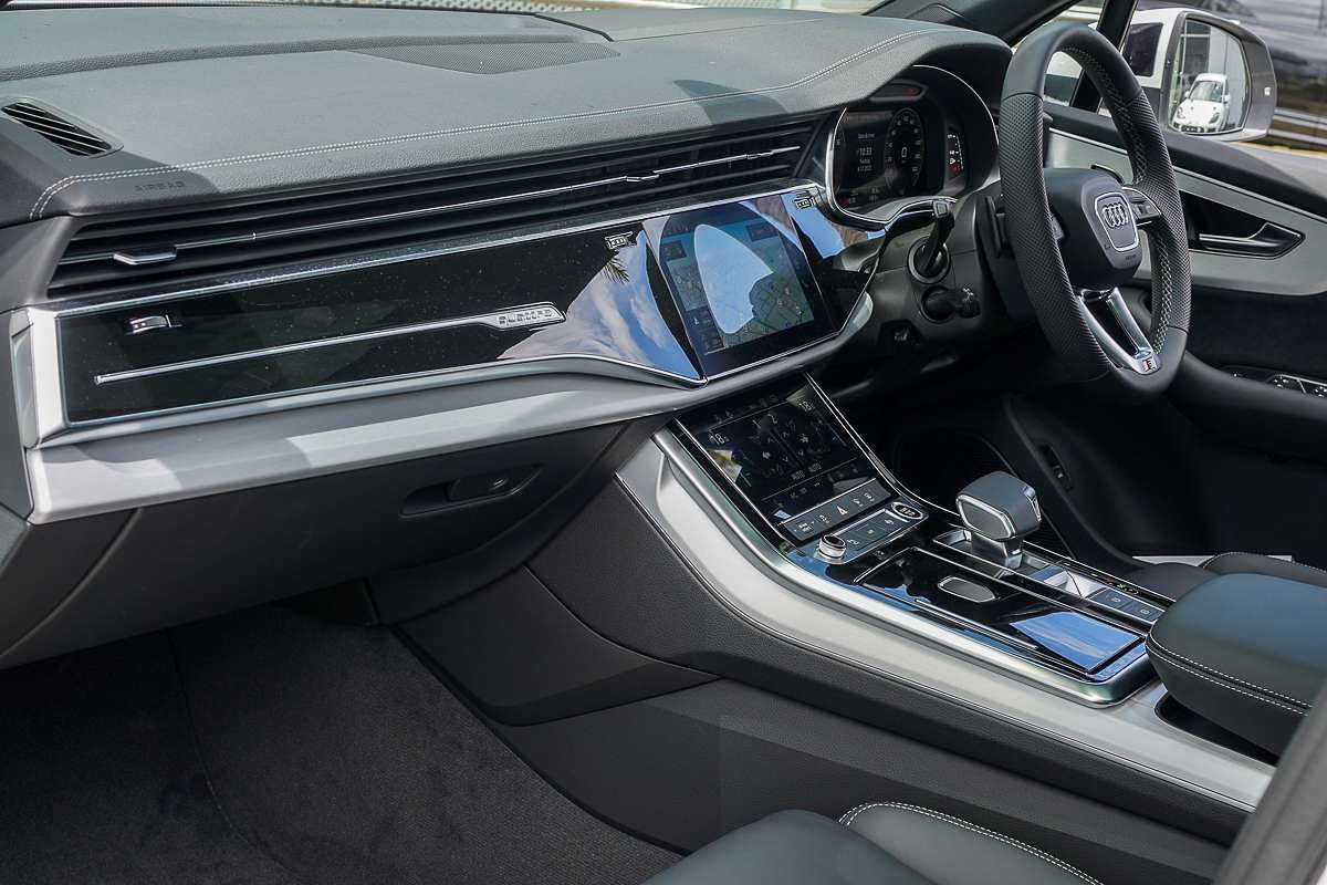 2024 Audi Q7 55 TFSI S line 4M