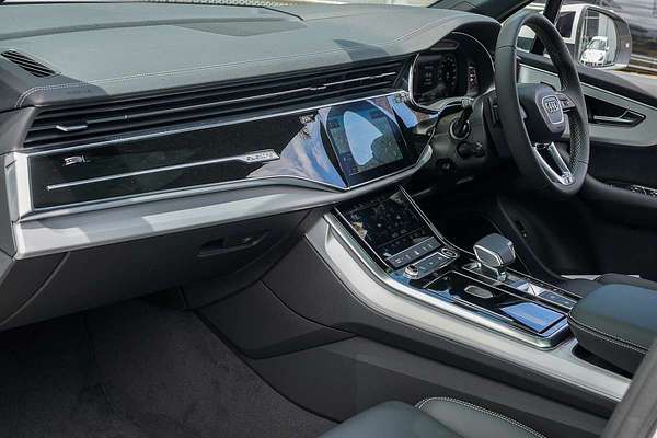 2024 Audi Q7 55 TFSI S line 4M