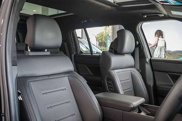 2025 Hyundai Santa Fe Hybrid Calligraphy MX5.V1