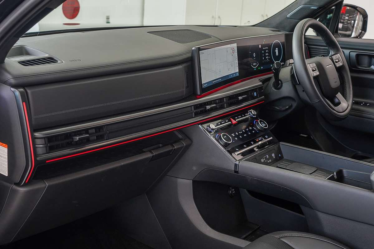 2025 Hyundai Santa Fe Hybrid Calligraphy MX5.V1