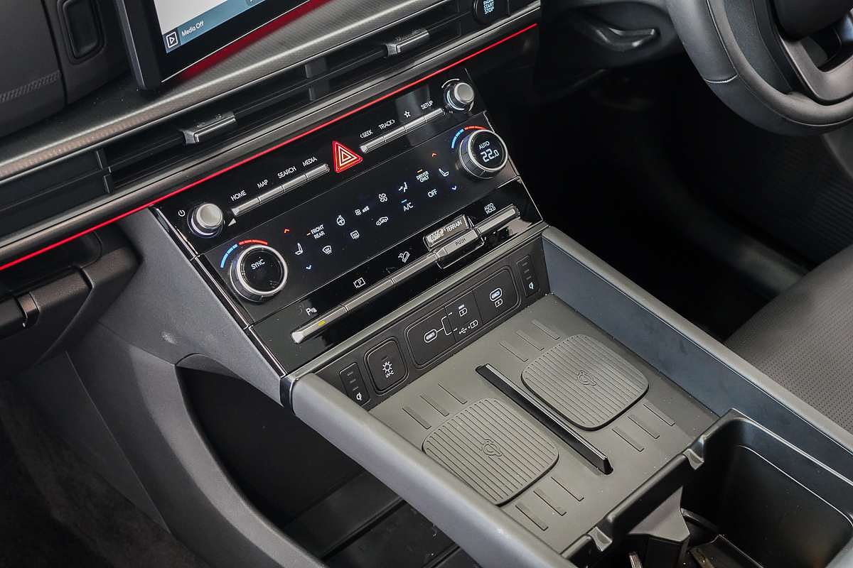 2025 Hyundai Santa Fe Hybrid Calligraphy MX5.V1