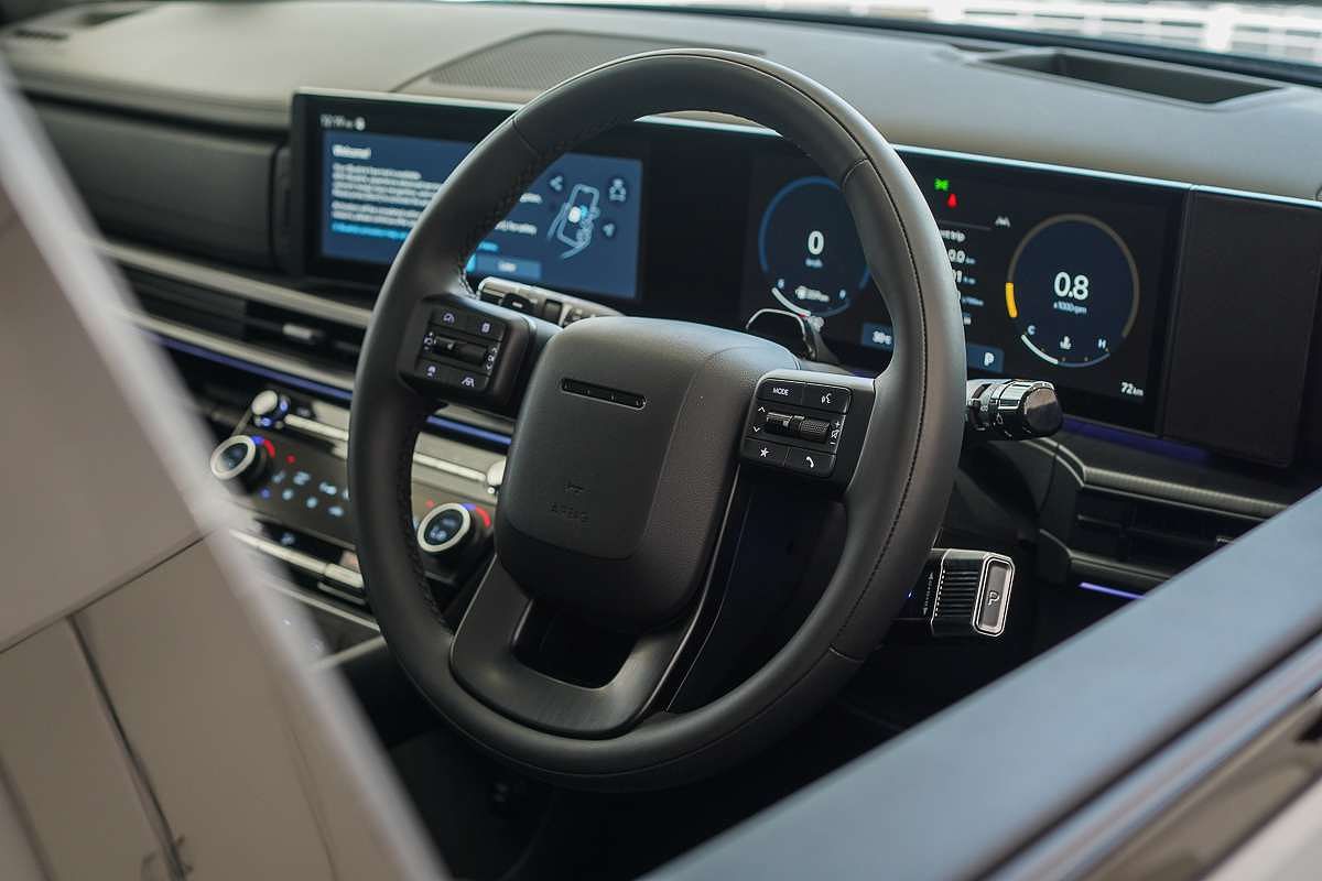 2025 Hyundai Santa Fe Calligraphy MX5.V1