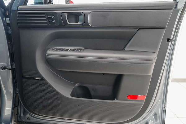 2025 Hyundai Santa Fe Calligraphy MX5.V1