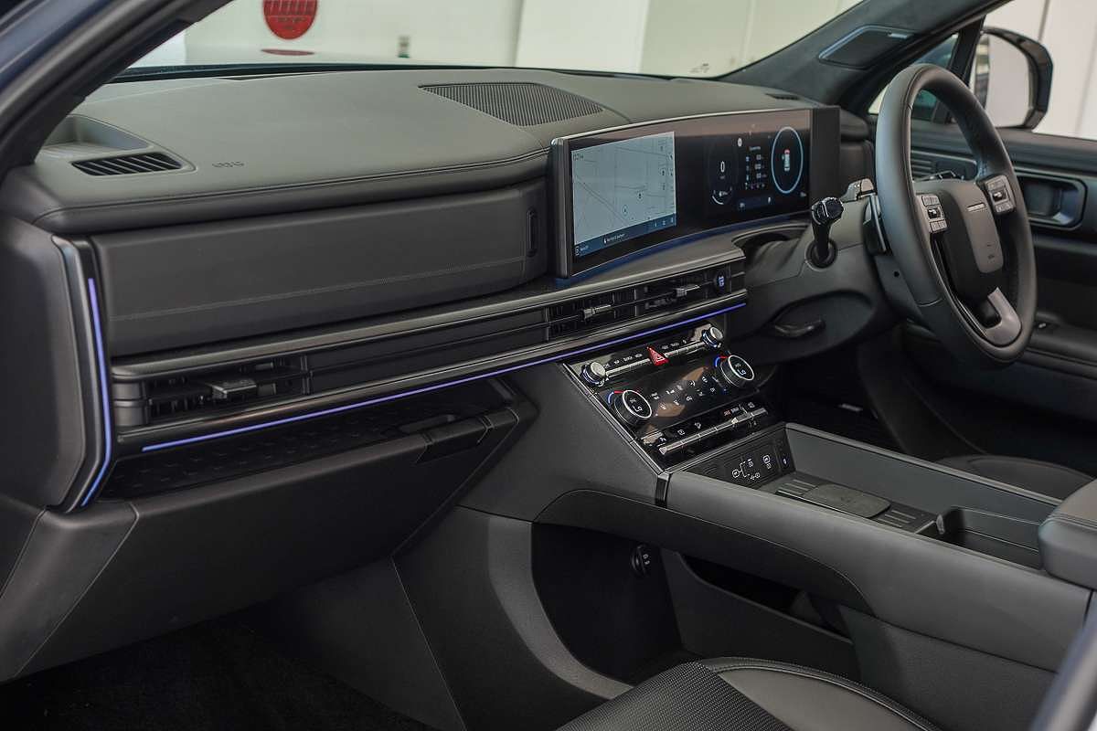 2025 Hyundai Santa Fe Calligraphy MX5.V1