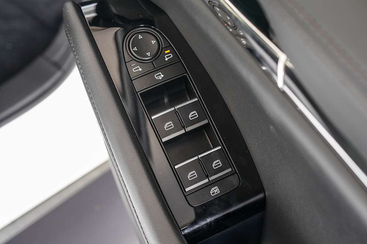 2025 Mazda 3 G20 Touring BP Series