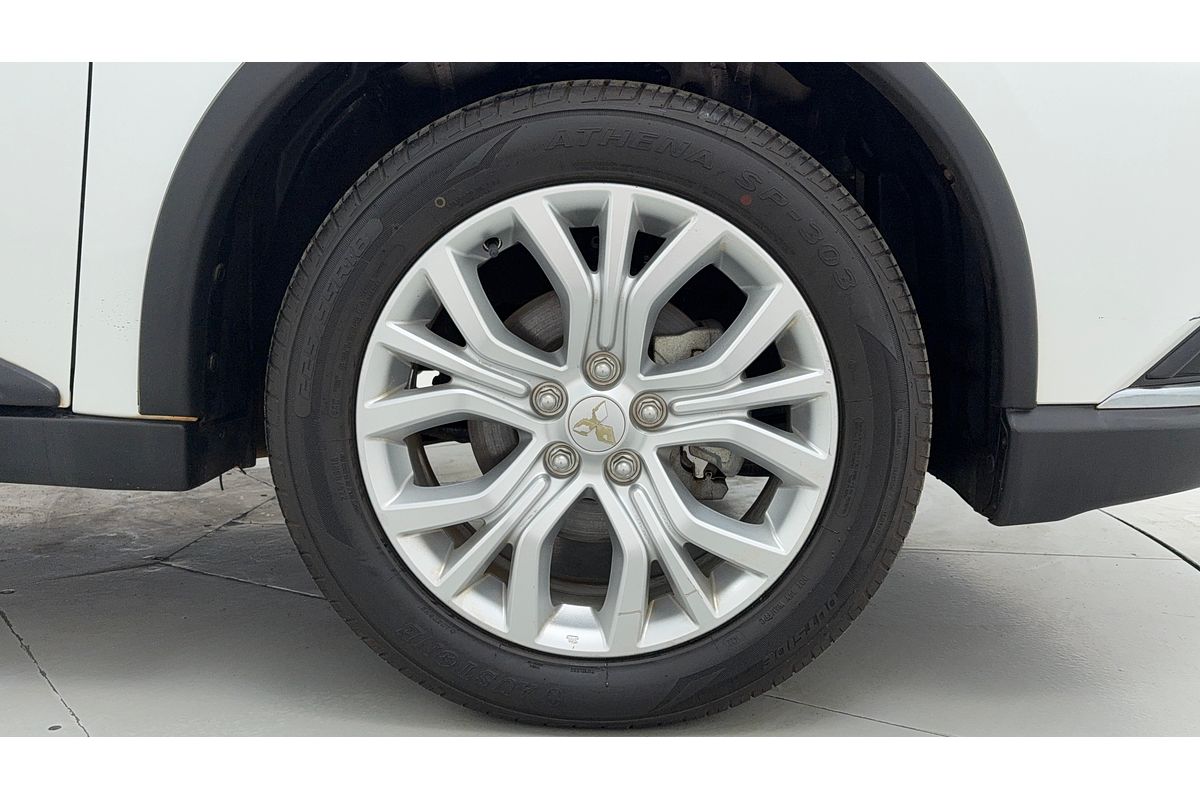 2020 Mitsubishi Outlander ES ZL