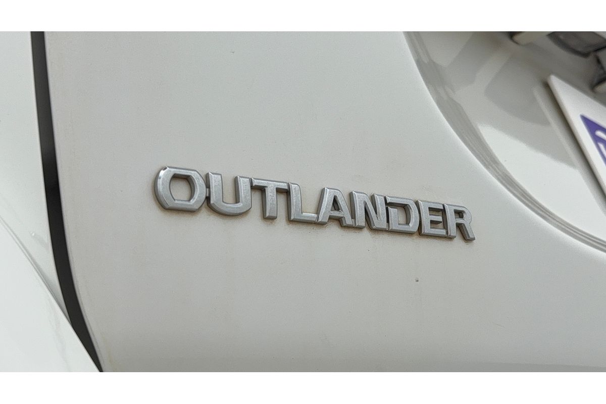 2020 Mitsubishi Outlander ES ZL