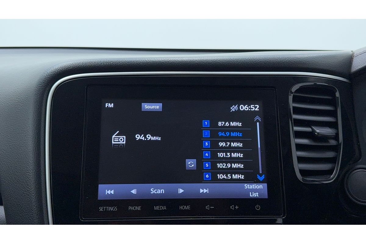 2020 Mitsubishi Outlander ES ZL