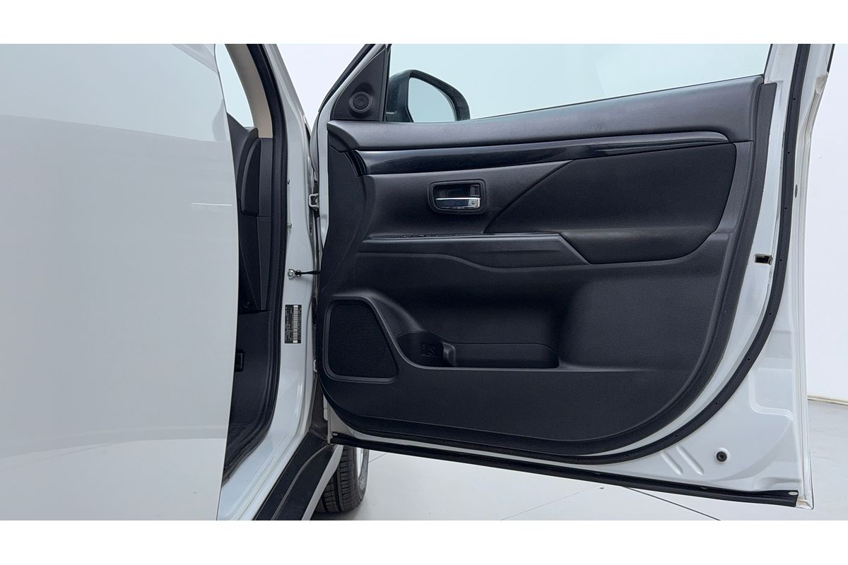 2020 Mitsubishi Outlander ES ZL